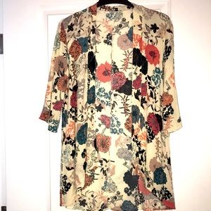 Pink Clover Floral Print Kimono Blouse cover